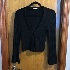 Reformation cropped black cardigan 🖤